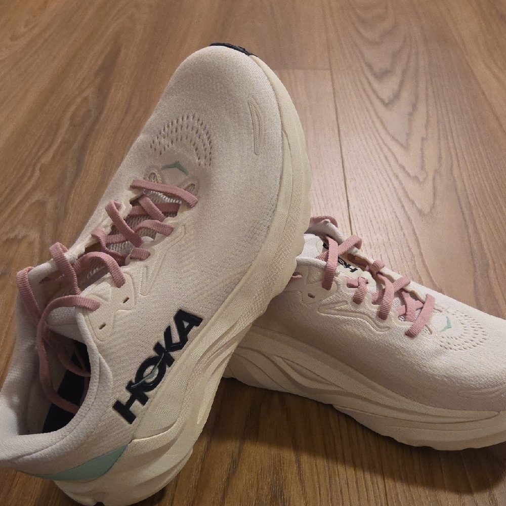 Women's Hoka Arahi 8 Running Walking Shoes, Rose Cream Color, Size 8.5 Wide